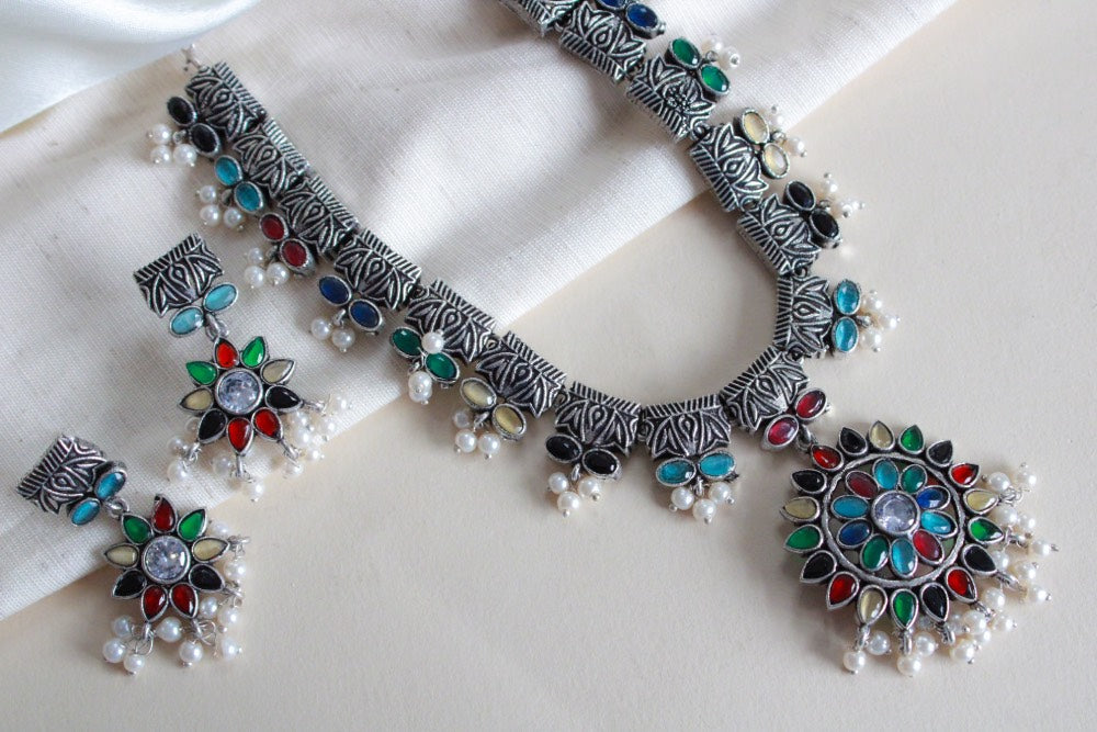 Lavina Necklace Set