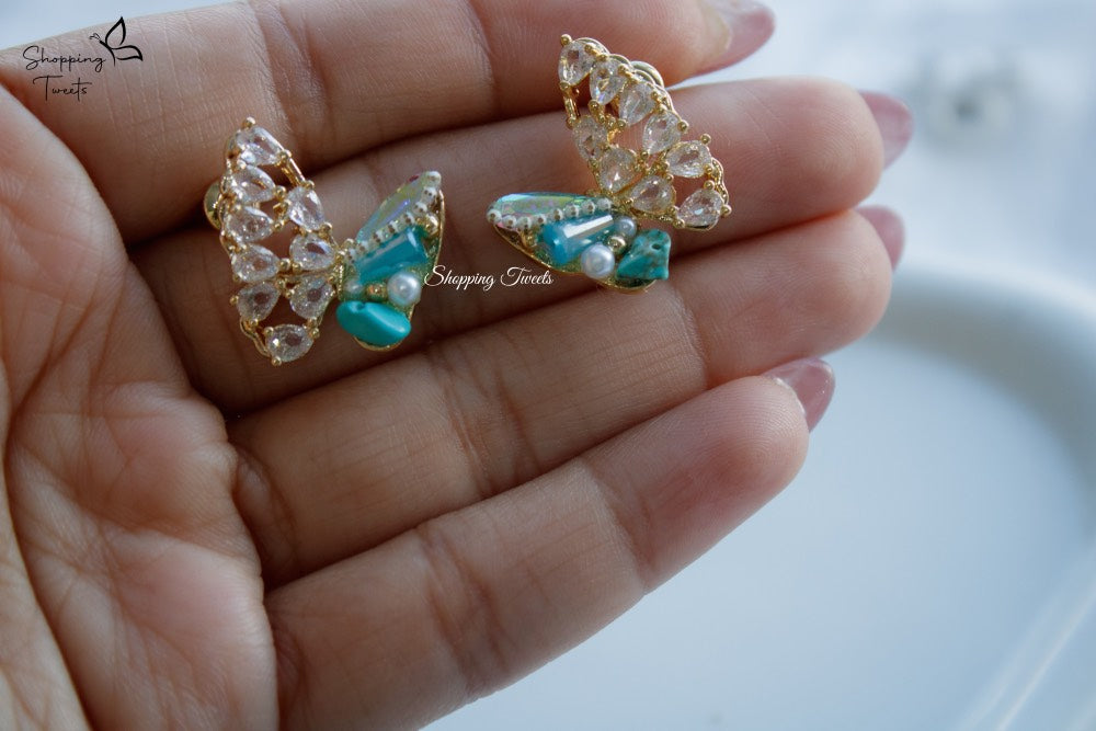 Vedanshi Earrings