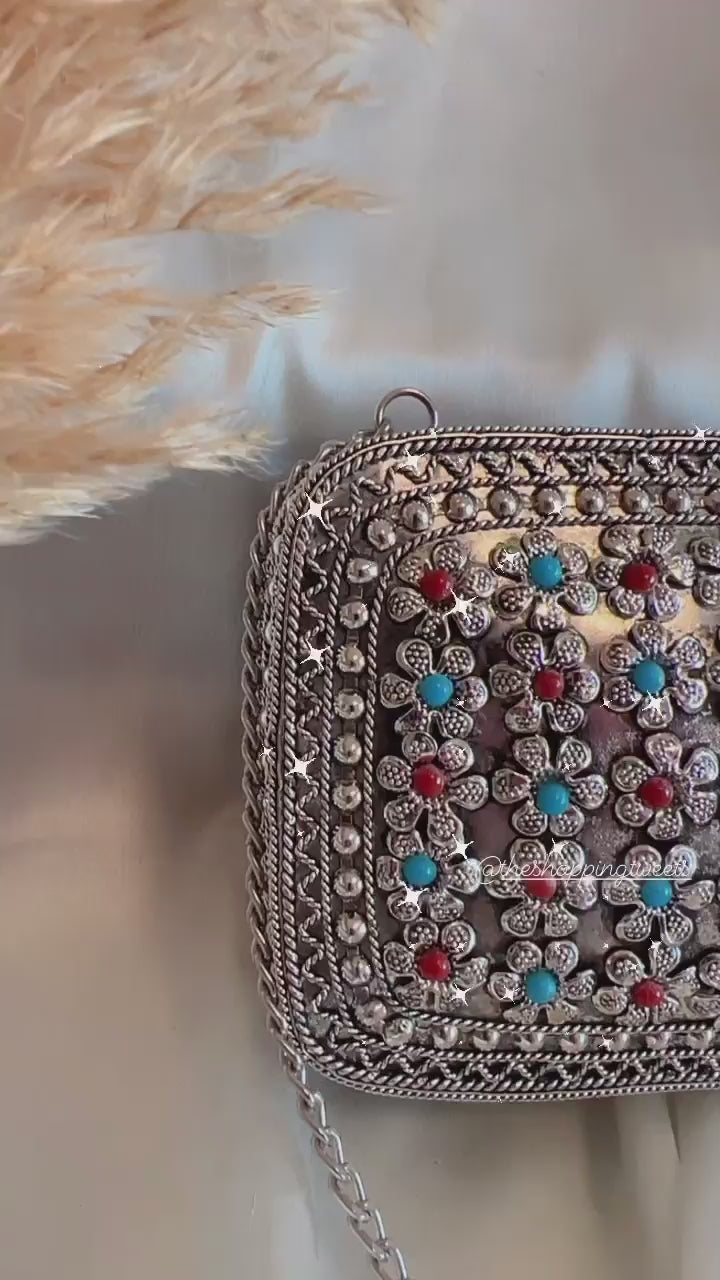 Amara Clutch